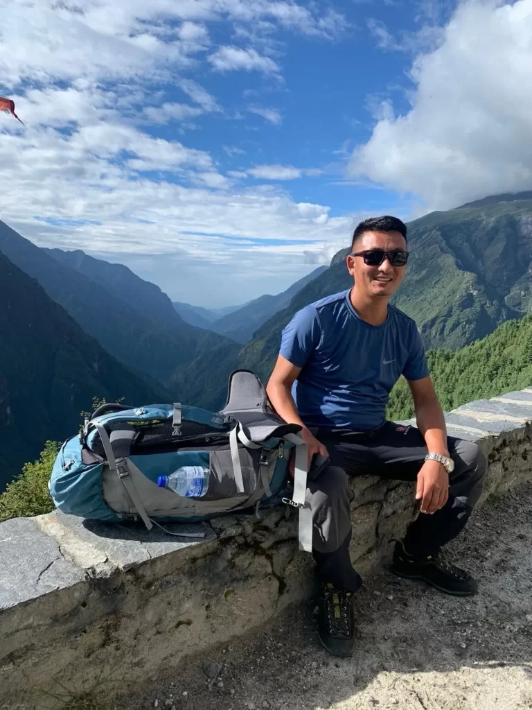 Krishna Gurung as freelance trekking guide in manaslu circuit trek