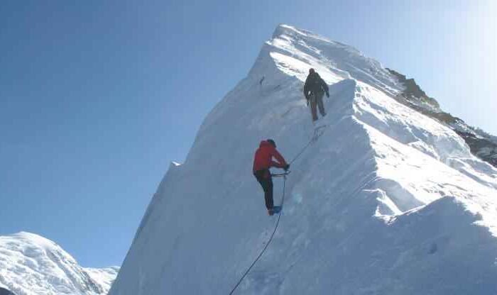 island peak climbing